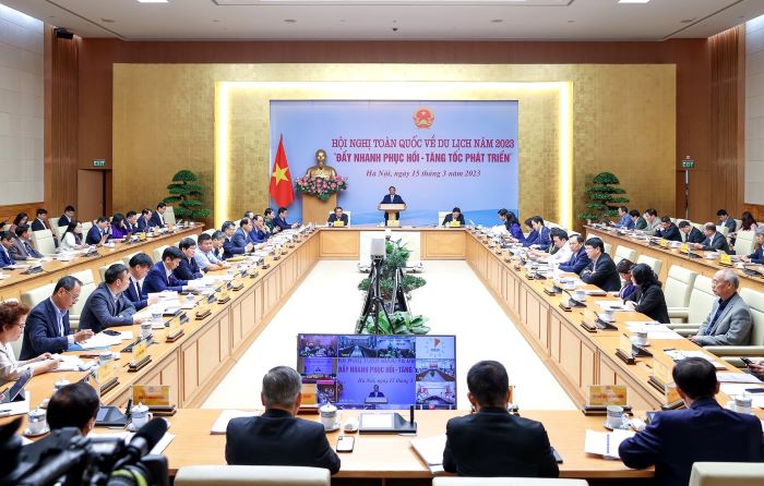 Thủ tướng Chính phủ Phạm Minh Chính chủ trì Hội nghị trực tuyến toàn quốc về du lịch năm 2023. Ảnh: BTC
